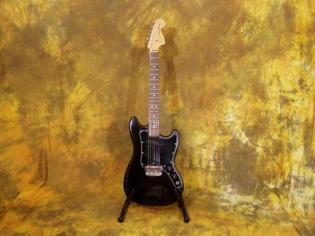 FENDER MUSICMASTER 1978 GUITAR