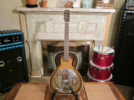 EARLY MELOPHONIC DOBRO LAP STEELE GUITAR