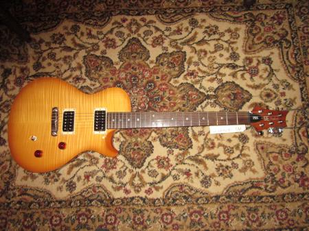PAUL REED SMITH SE GUITAR